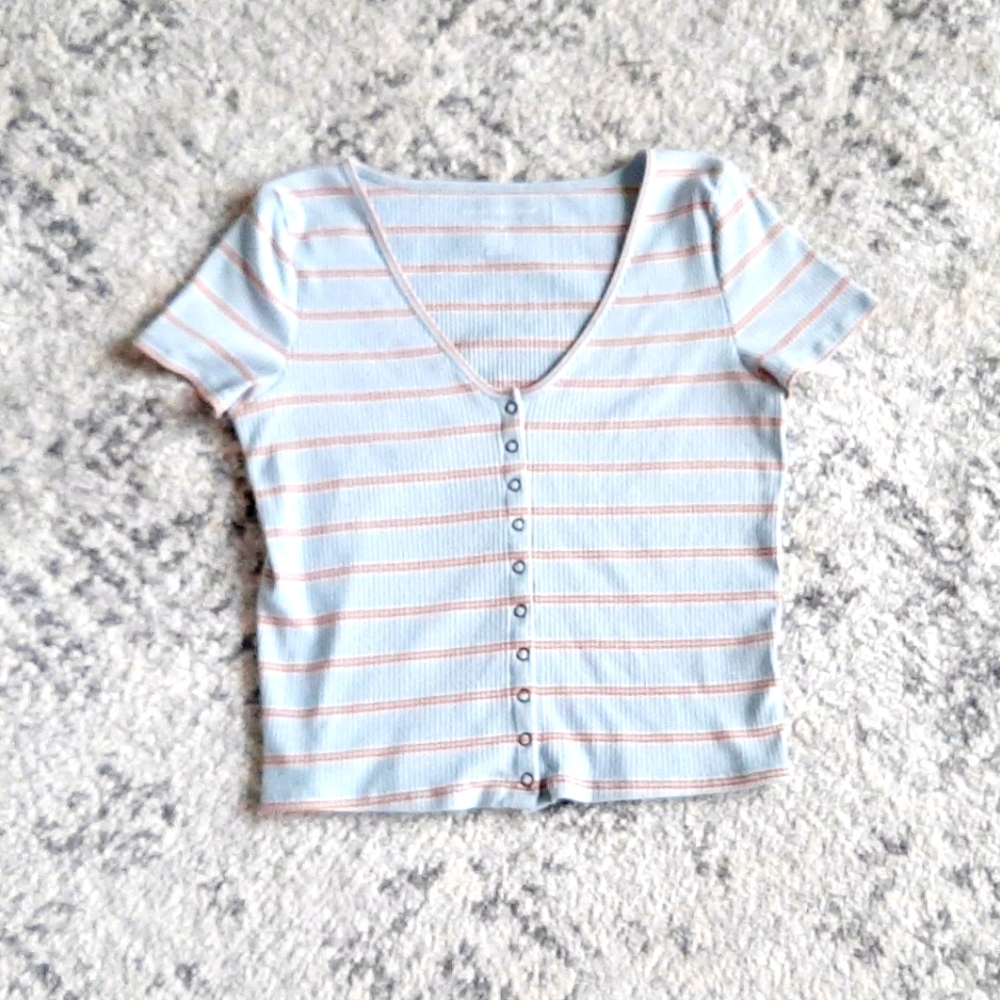 AEO Ribbed Short Sleeve Button Down Size M